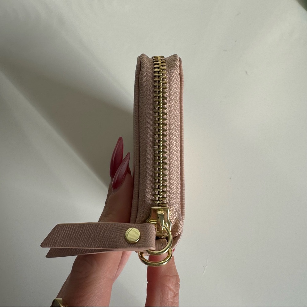 Things Remembered Light Pink & Gold Wallet - Picture 4 of 7